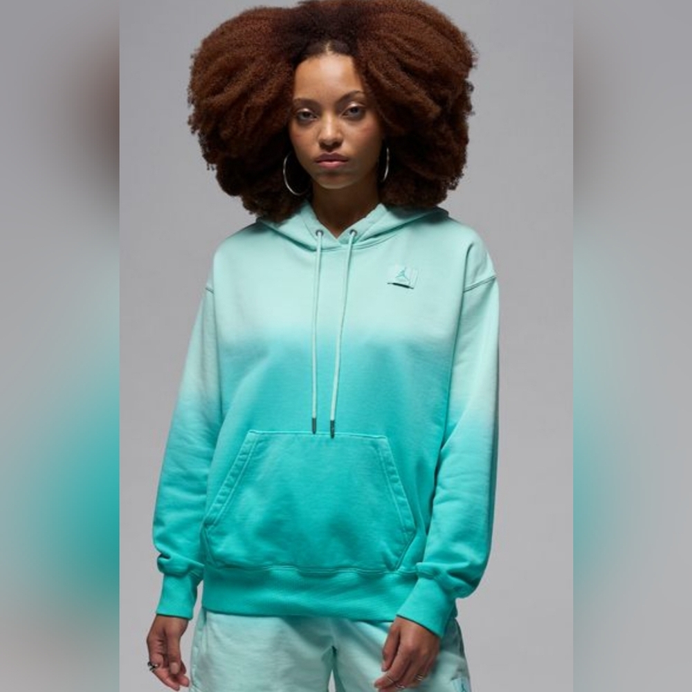 Jordan Flight Fleece Women's Satin-Lined Pullover - M